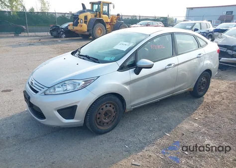 2013 Ford Fiesta S из США, поврежденный, VIN 3FADP4AJ5DM118470